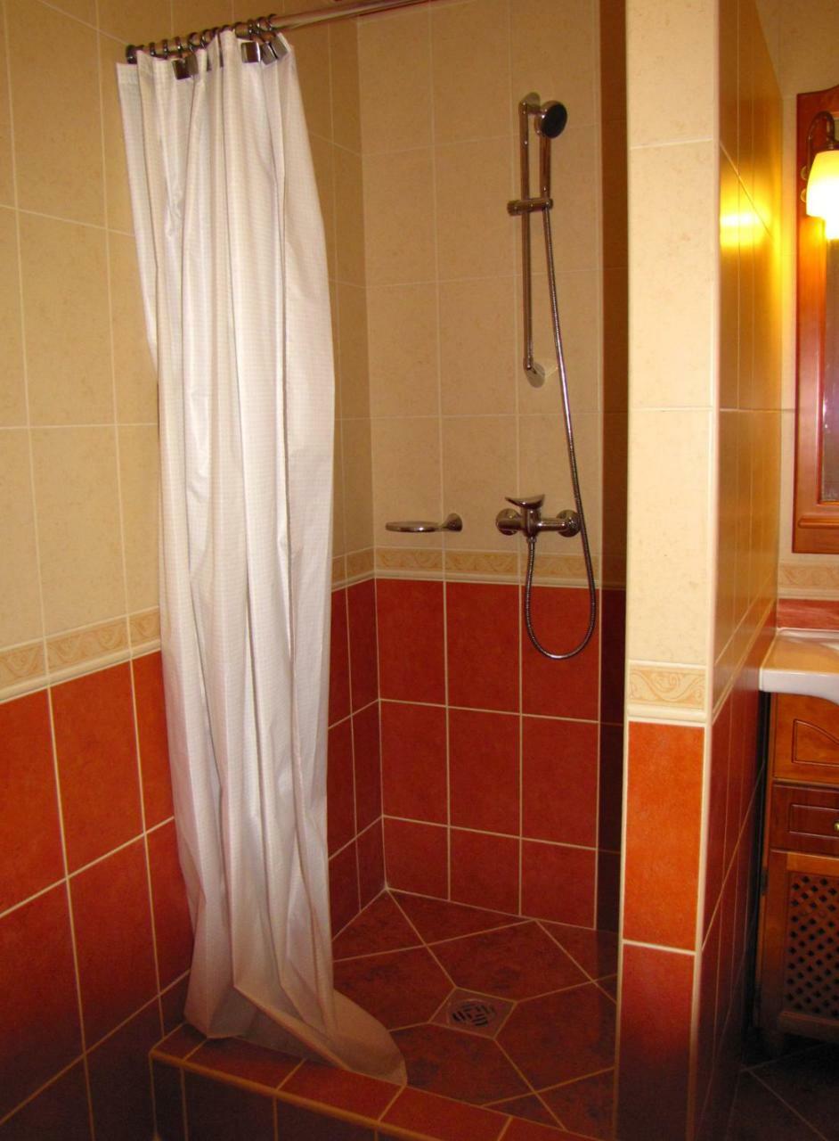 Szegfu Apartman Hajduszoboszlo Exterior foto