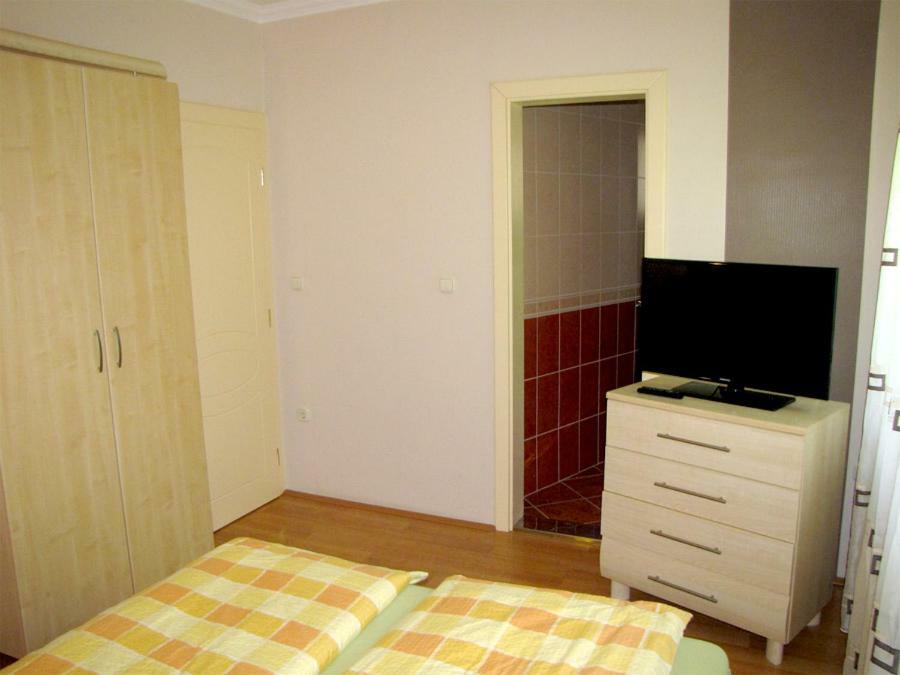 Szegfu Apartman Hajduszoboszlo Exterior foto